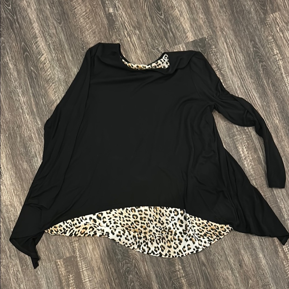 Black Leopard Print Women's Top